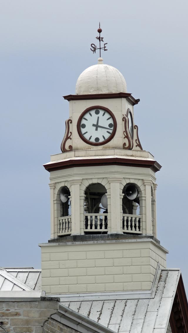 _LAN4937-clock-blog