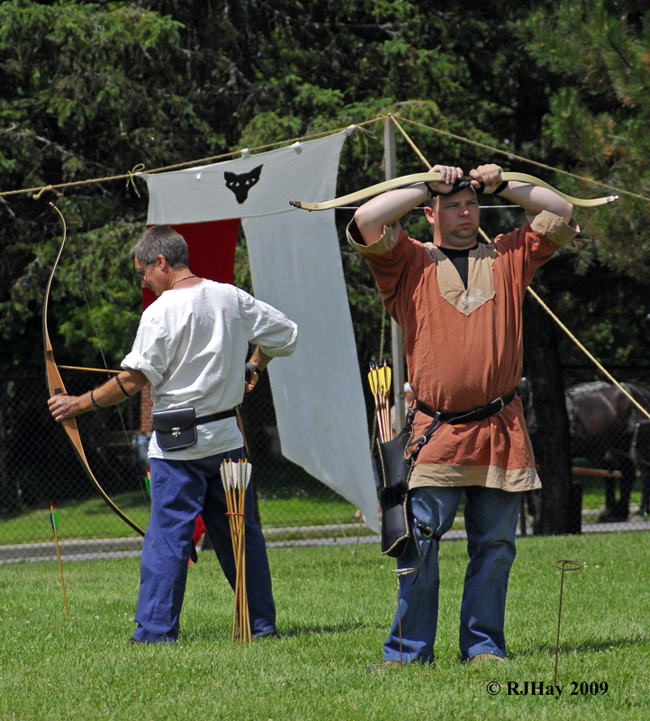 _LND1090-Archer