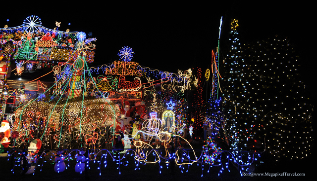 Toronto Christmas Lights 2011 – 165 Benjamin Boake Trail, North York ...