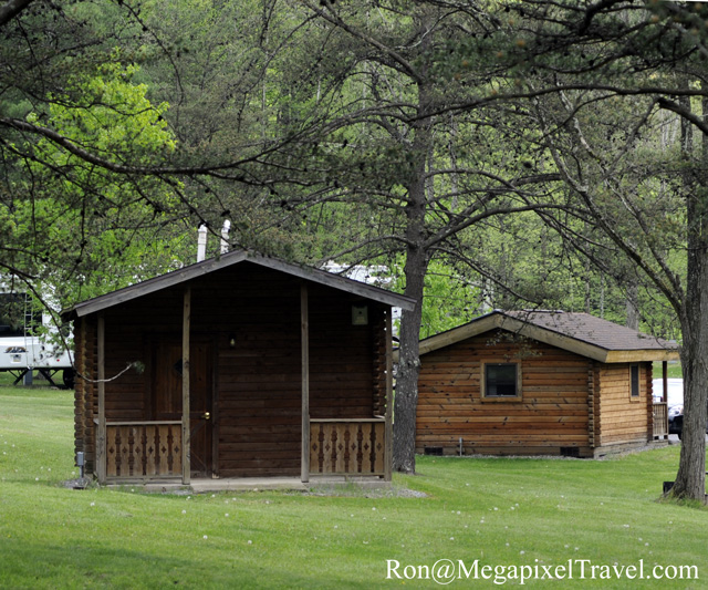 _RON9736-Cabins