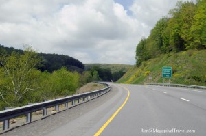 _RON9835-Highway-Cogan-Hous