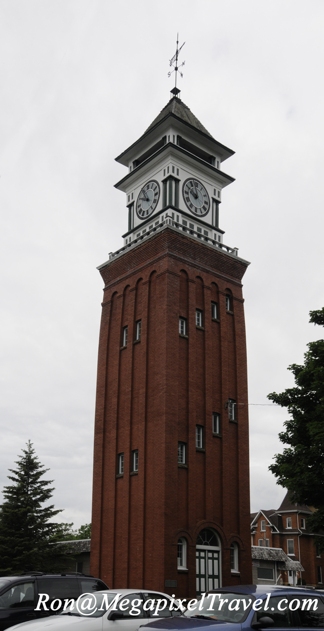 Gananoque, Ontario MegaPixel Travel