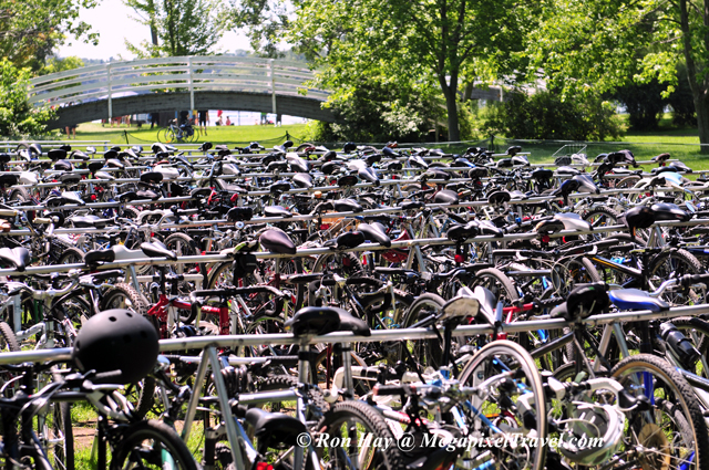 RON_4324-Bikes-at-volleybal
